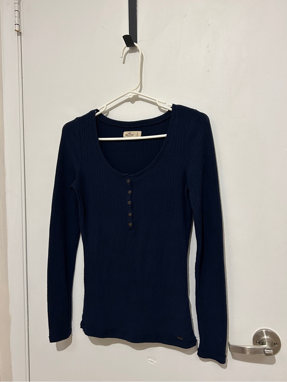 Hollister navy blue henley